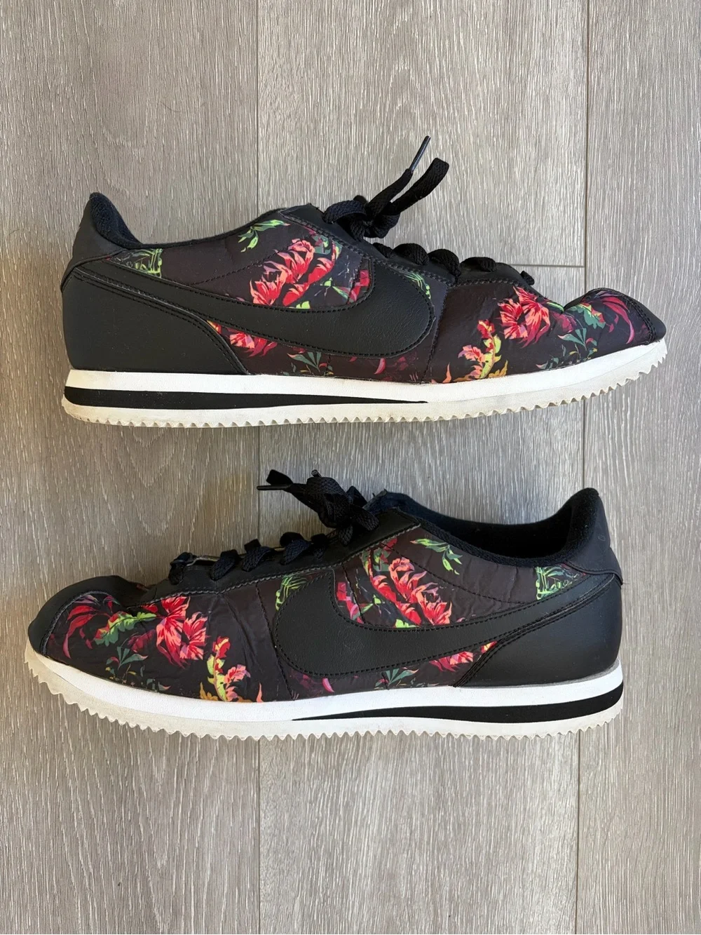 Rare Nike Cortez Basic Floral Pack Men Size 13; no orginal box